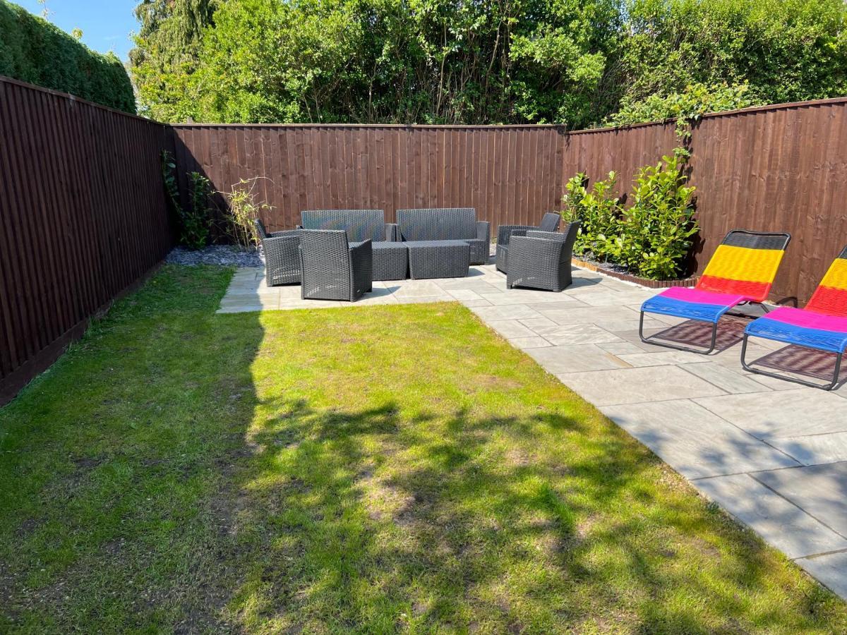 Fantastic Villa Bournemouth - Spa, Parking, Garden Exterior foto